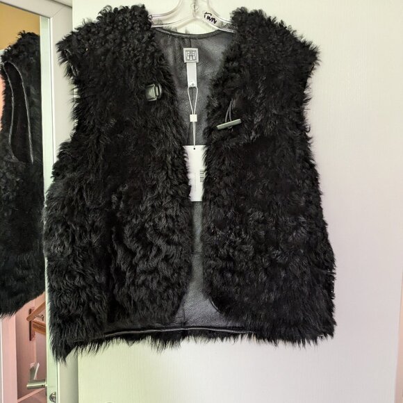 Genuine Leather Shearling Women's Vest NWT $1500 retail - Picture 2 of 14